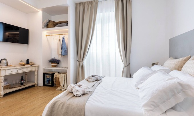 San Giovanni House | La Maison du Charme