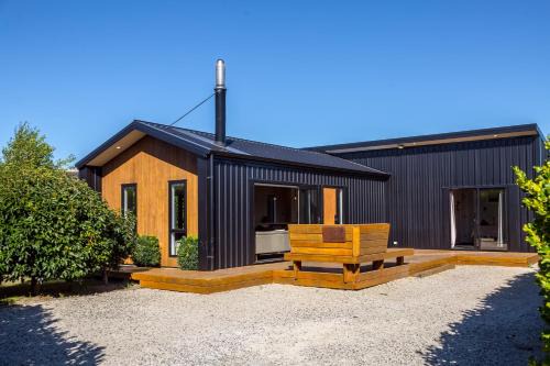 Martinborough House | La Maison Noir