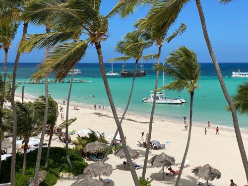 Bavaro Apartment | LA PERLA STUDIOS with ROOFTOP POOL and SPA - PLAYA LOS CORALES