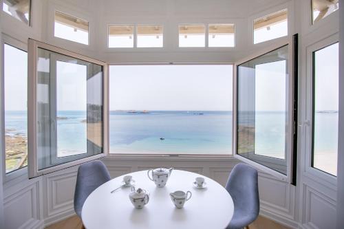 Dinard Apartment | La Perle Marine - Bow-Window vue mer