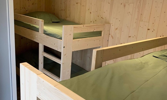 Saint-Affrique Cabin | La Petite Auberge Insolite, une Aventure Insolite Dans D'anciens box à Chevaux