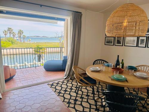 Port Grimaud Apartment | La Plage Grand Appt vue mer