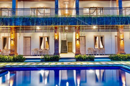 Batu Bolong House | La Sari Village
