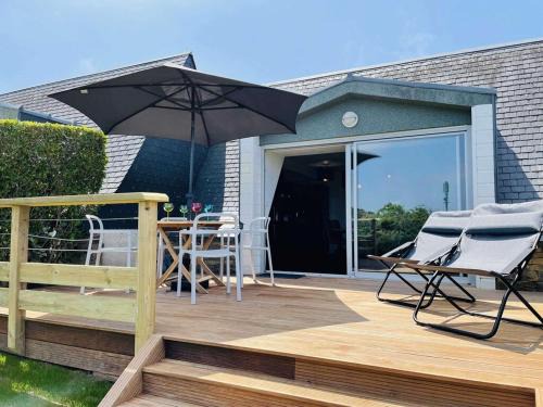 Pleumeur-Bodou House | La terrasse sur le golf