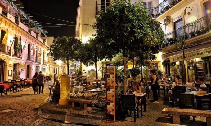 Marbella City Centre Hotel | La Villa Marbella