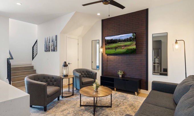 Southwest Village House | Lafayette - 3 Units - Jacuzzi - Heart of Old Town