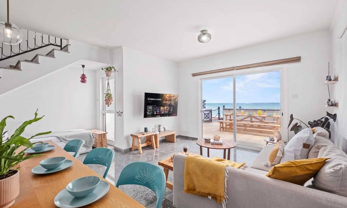 Ayia Marina Chrysochous House | Lagoon Blue Beach House by Nomads