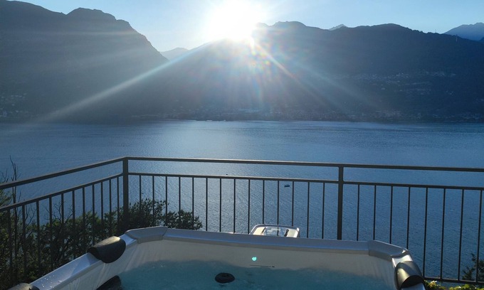 Olgiasca Villa | LAGUNA BLU - Dream Villa with panoramic Jacuzzi on Lake Como