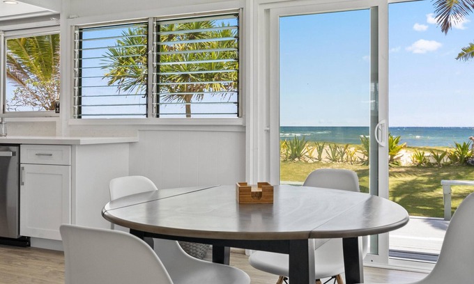 Laie Cottage | Laie Cottage by the Sea Waterfront/On the Beach - Eco Friendly Sustainable Home