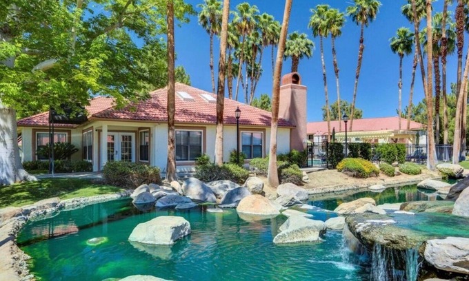 Palm Desert Condo | Lake front condo with a million dollar view