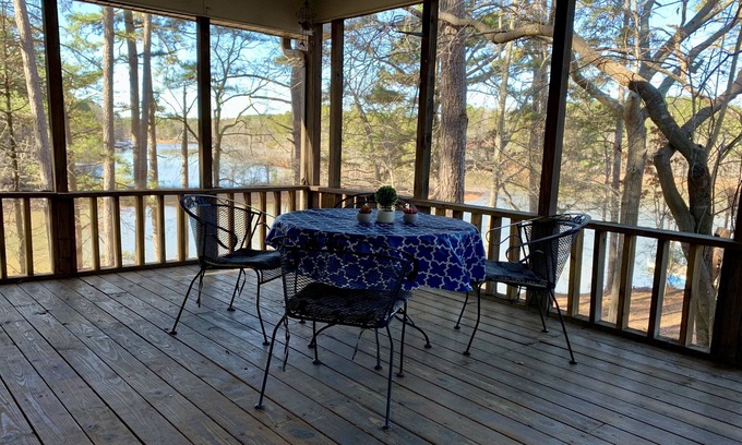 Toccoa House | Lake Hartwell home with private dock on deep water cove and water views!