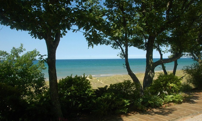 Shelby House | Lake Michigan Beachhouse On 100 Feet Of Gorgeous Sand