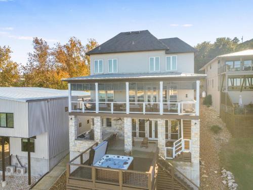 Canyon Lake House | Lakeside Dreamhouse