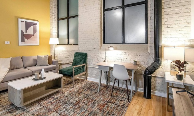 Petersburg Apartment | Landing | Amazing 1BD, Pool, Gym