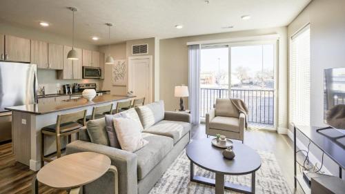 Pine Forest Apartment | Landing Apartments - North Central Pensacola