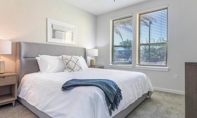 Deerwood Apartment | Landing at The Fusion Apartments - 2 Bedrooms in Deerwood