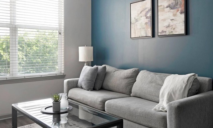 South Nashville Apartment | Landing | Modern 1BD, Clubhouse, Gym