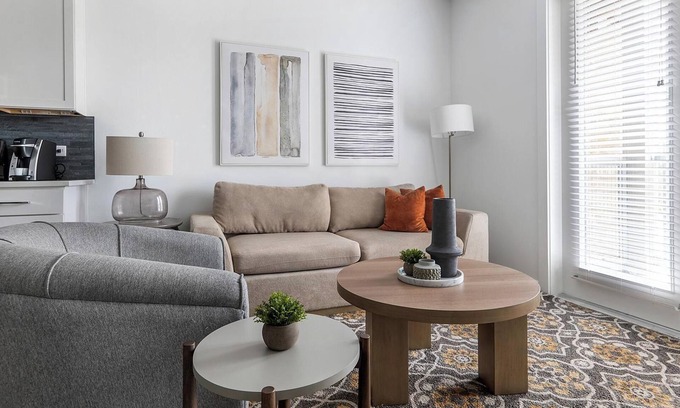 Austin Apartment | Landing | Stylish 1BD, Clubhouse, Pool