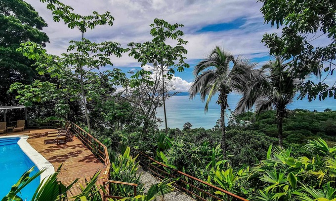 Puerto Jimenez Hotel | Lapa Rios Lodge