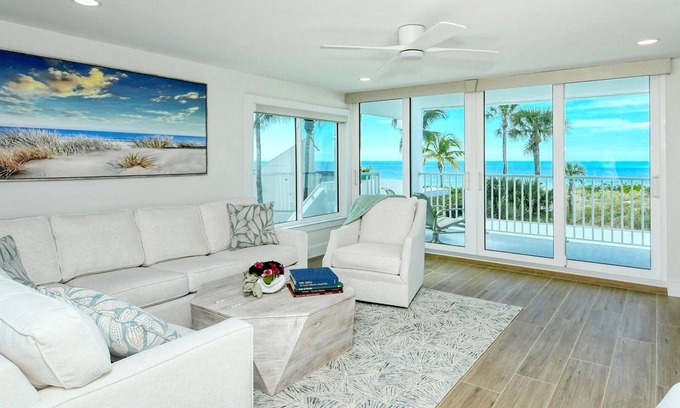 Longboat Key Condo | LaPlaya 206C-Gorgeous vistas of the Gulf from this light and bright end unit with private access to the beach.