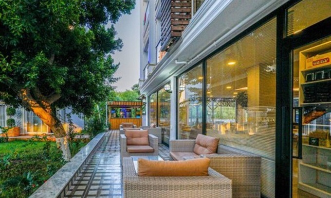 Lara Hotel | Lara Garden Hotel