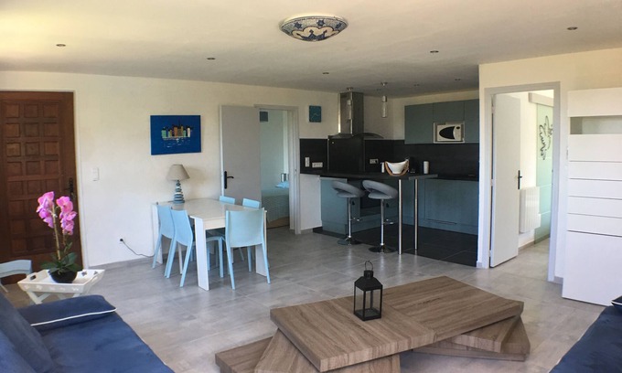 Santa-Reparata-di-Balagna Apartment | Large apartment with sea view refurbished top-of-the-range services quiet 2km from beach