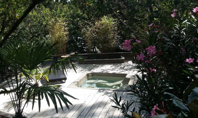 Lacanau-Ocean Ski Chalet | Large Chalet 90m2 8 minutes from the Ocean with jacuzzi,
