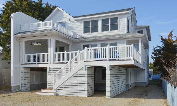 Fenwick Island House | Large oceanblock beach home - Short walk to beach, shops & great restaurants!