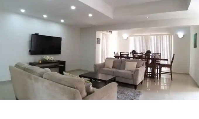 Oranjestad House | Large Villa, 10 minutes from the beach 5 minutes to supermarkets Nice pool 🏝