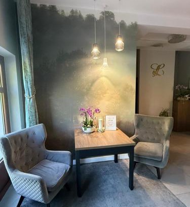 Belchatow Bed & Breakfast | Laura