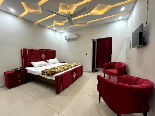 Fatehjang House | Lavish Guest Line