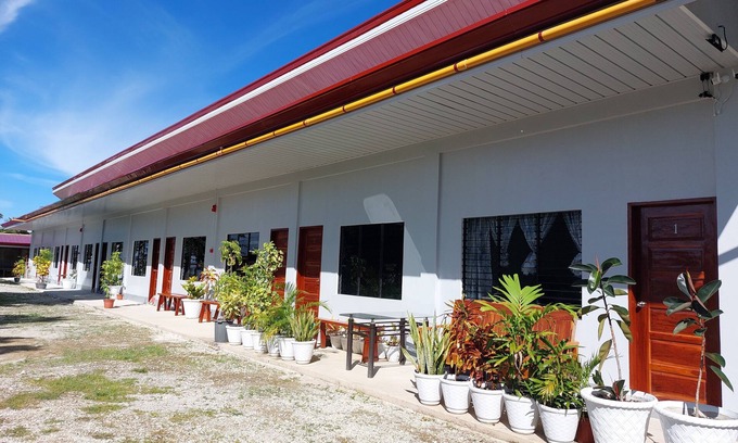 Moalboal House | LAWAK BAKASYUNAN
