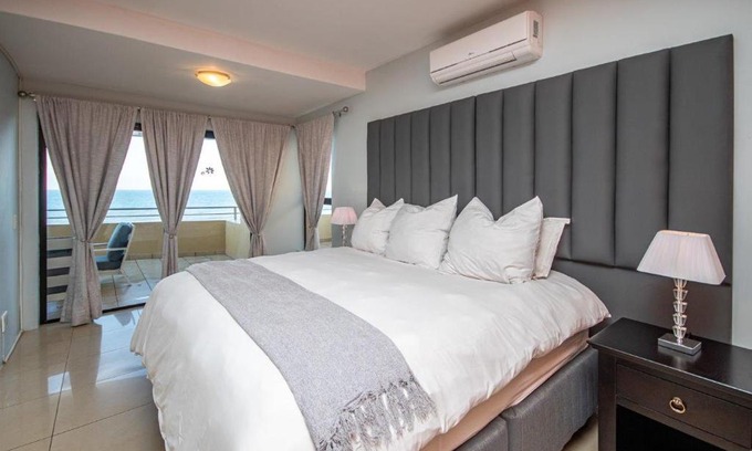 Umdloti Apartment | Lazy Lizard 41 - with Inverter