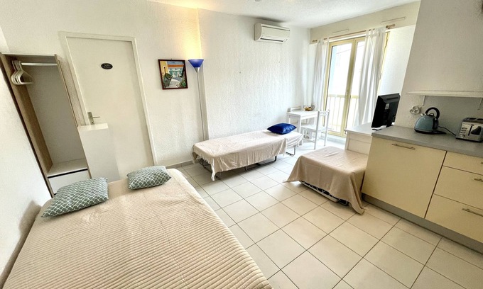 Cavaliere Beach Apartment | Le 28 : Studio climatisé avec accès privé sur plage