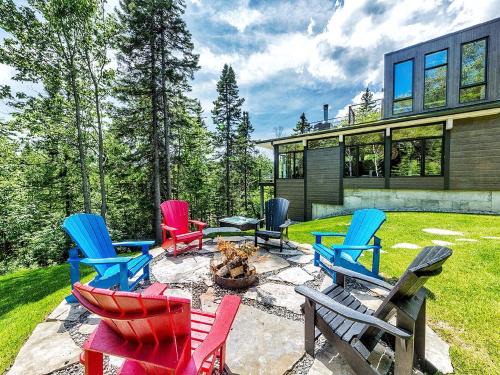 Petite-Riviere-Saint-Francois Ski Chalet | Le Charlevoix - Résidences Boutique.