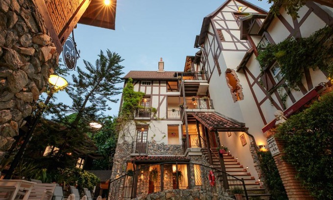 Old City Hotel | Le Charcoa Hotel