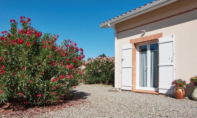 La Salvetat-Saint-Gilles House | Le Colibri - LA SALVETAT-SAINT-GILLES