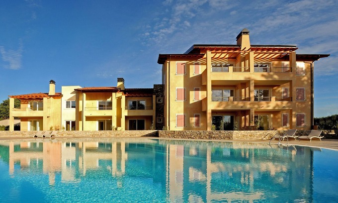 Lonato del Garda Apartment | Le Corti Caterina C3 by Wonderful Italy