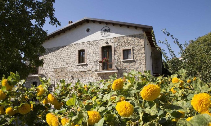 San Lupo House | Le Coste Affittacamere