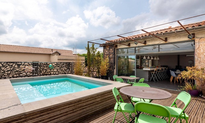 Centre Historique Apartment | Le Couvent des Ursulines - Appt climatisé, piscine
