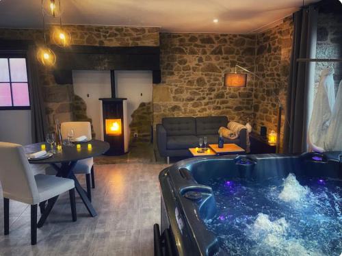 Saint-Maden House | Le Domaine des Songes