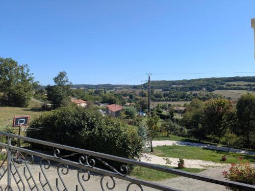 Lauzerte Bed & Breakfast | Le fleuri du TUC de Saint-Paul