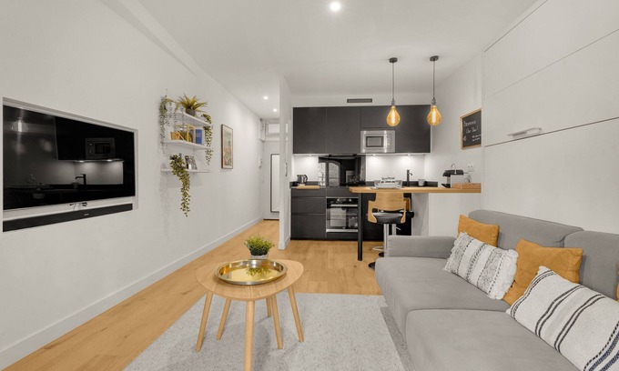 Victor Hugo District Apartment | Le Floral - Cosy studio climatisé avec Parking privé et Netflix