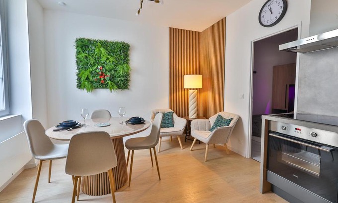 Cognac Apartment | Le François 1er # Chambre séparée
