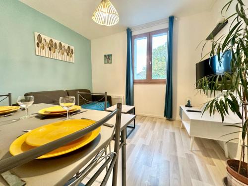 Limoges Apartment | Le Guillaumin, convivial et zen