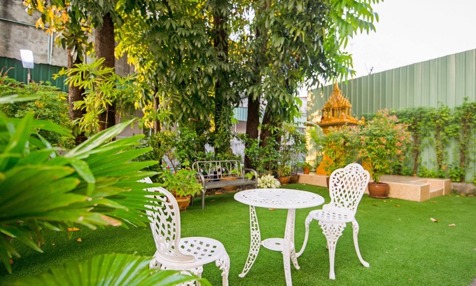 Talat Yai Hotel | Le Hua