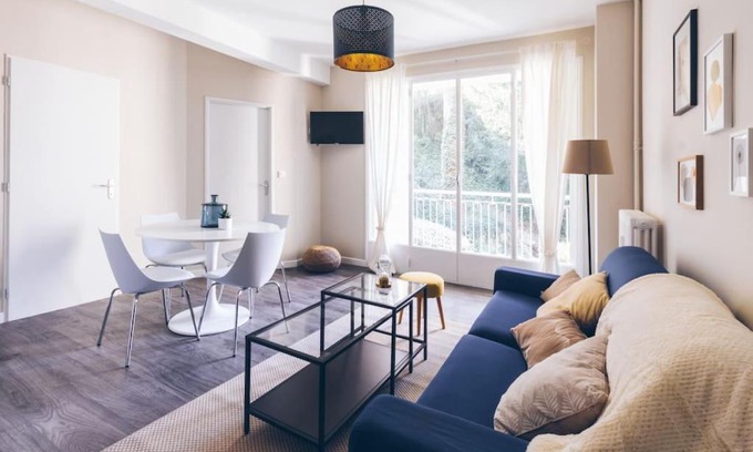 Poitiers Apartment | Le lumineux - 300m gare et accès direct au CV