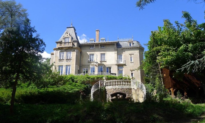 Tarare House | Le Manoir