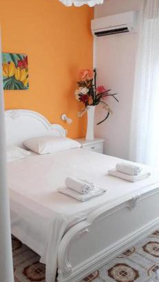 Torre Lapillo Bed & Breakfast | Le Nuage