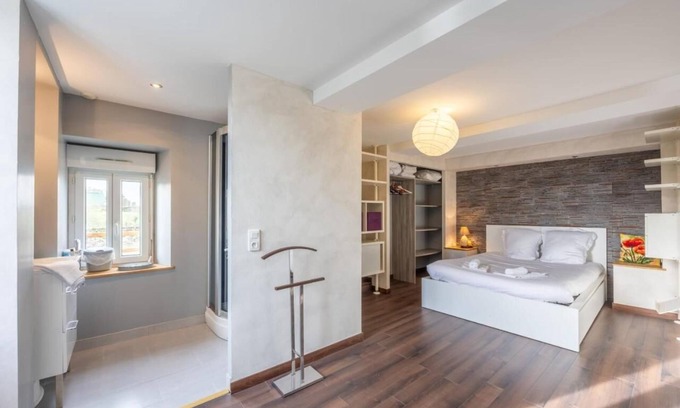 Asnelles House | Le Relais Postal